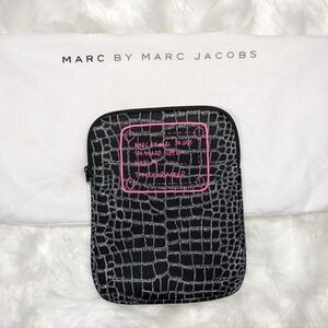 Marc by Marc Jacobs Zip-Up Black and Pink iPad/Kindle/Tablet Case‎ with Dust Bag